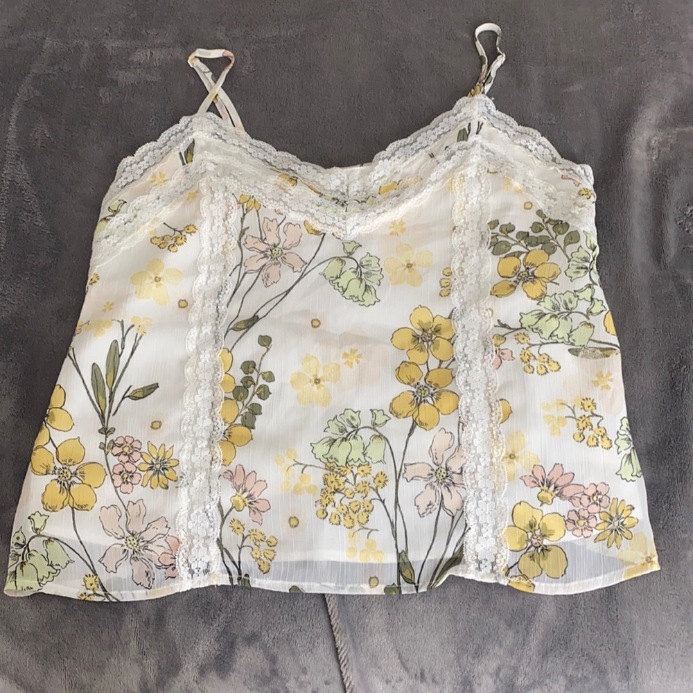 FOREVER 21 Floral Blouse
